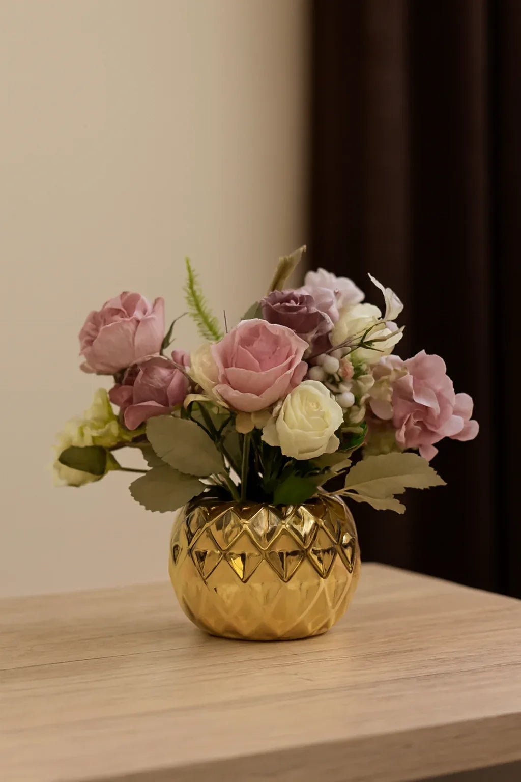 Ceramic Gold Planter 01 in Pakistan – Decorative Pot