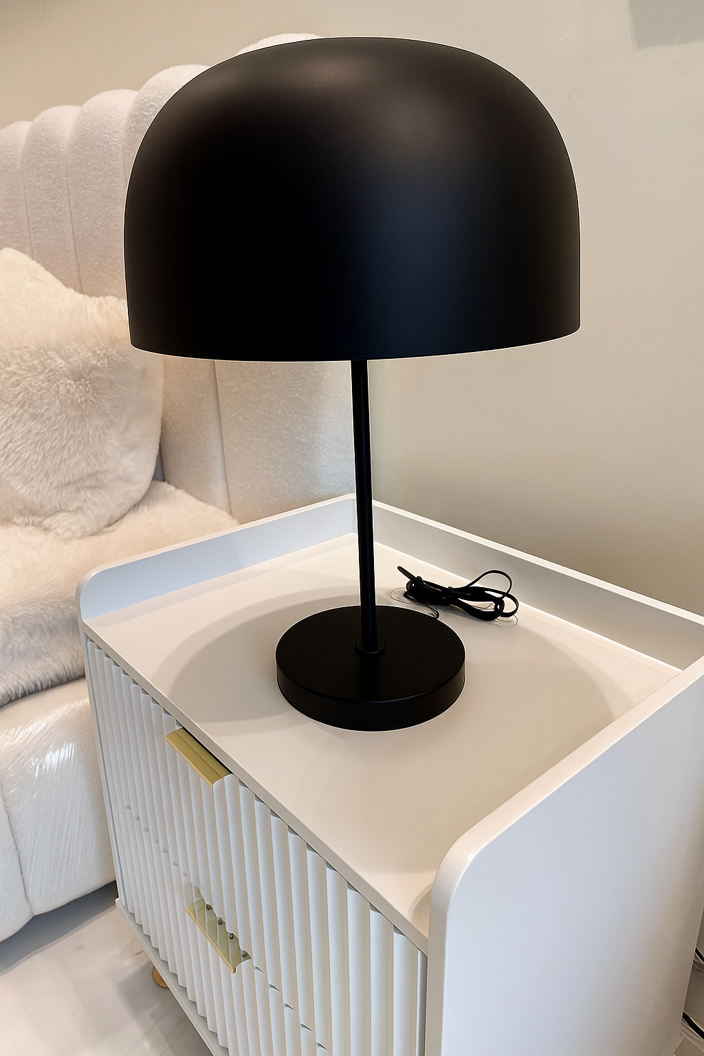 Metallic Body Round Lamp – Brass Table Light 14"