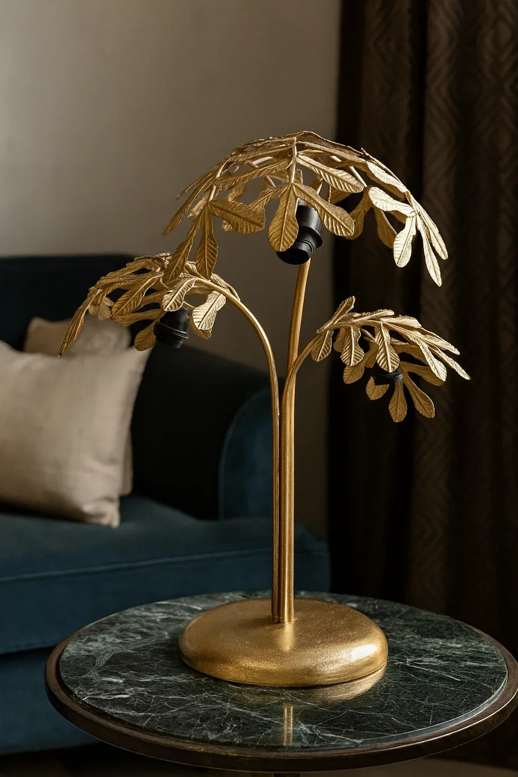 Leaf Standing Table Lamp – Elegant Modern Lamp