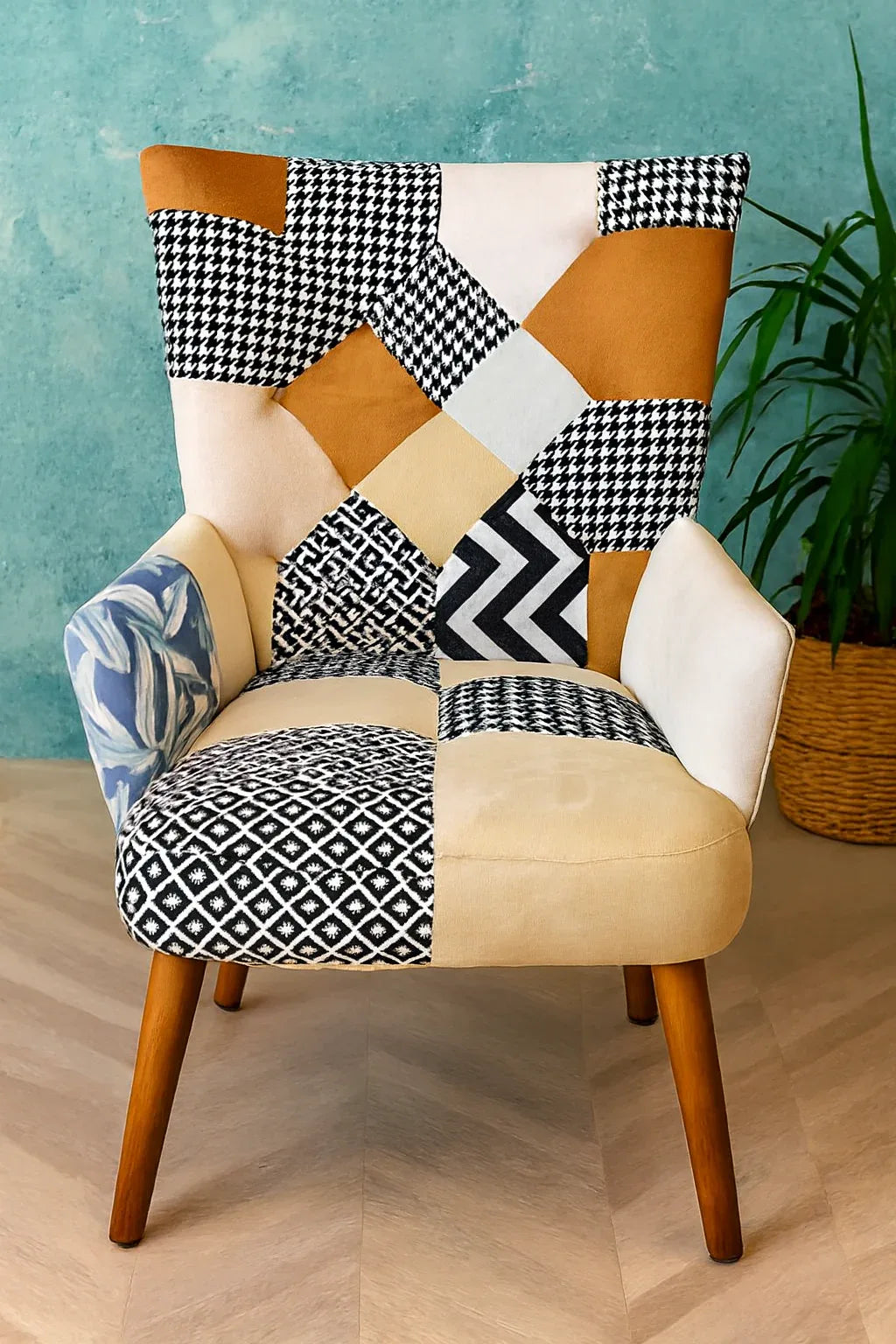 Ottus Comfortable Chair | Solid Wood & Foam Padded Chair