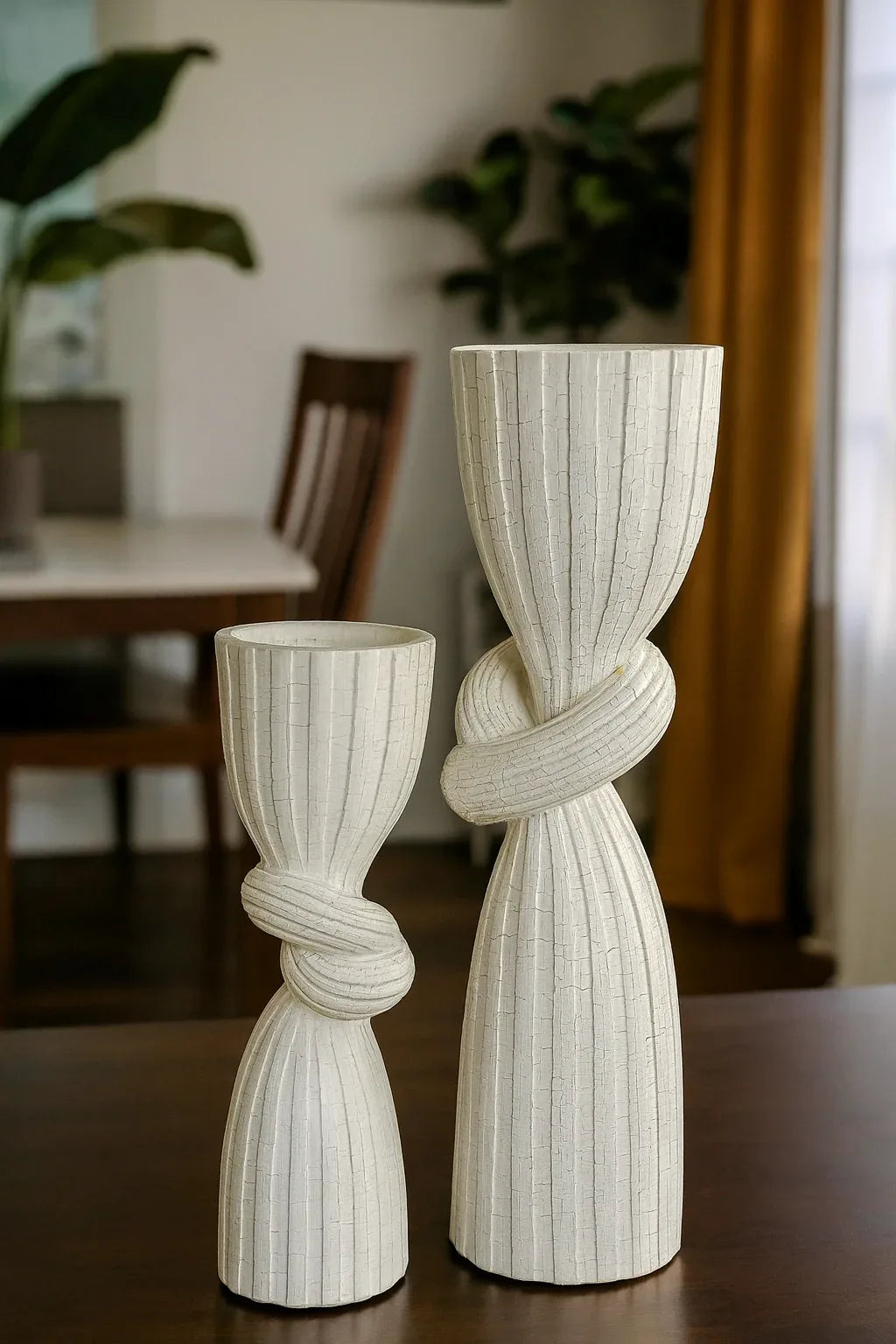 White Cylinder Candle Stand – Modern Table Décor