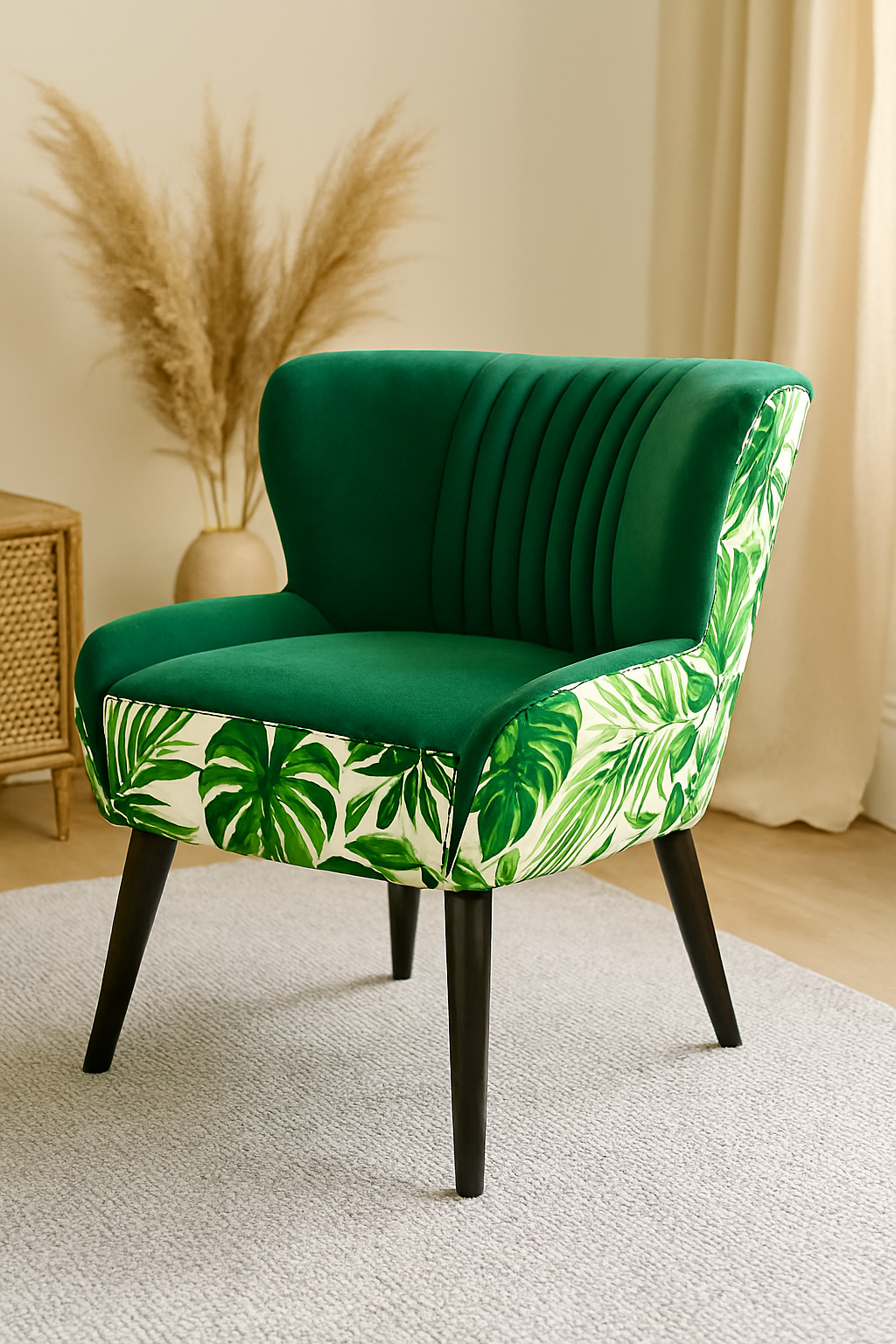 Allure Chair 020 with Table | Solid Wood Lounge Chair