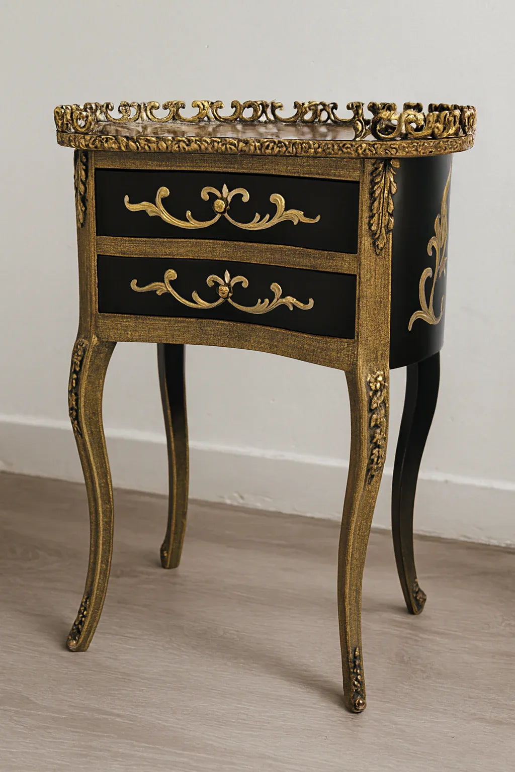 Bell Victorian Table Black in Pakistan – Hand Painted