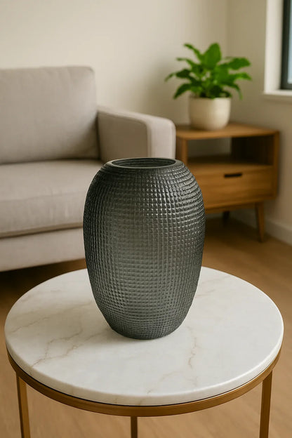 Black Checked Glass Vase 002 in Pakistan – Imported Glass