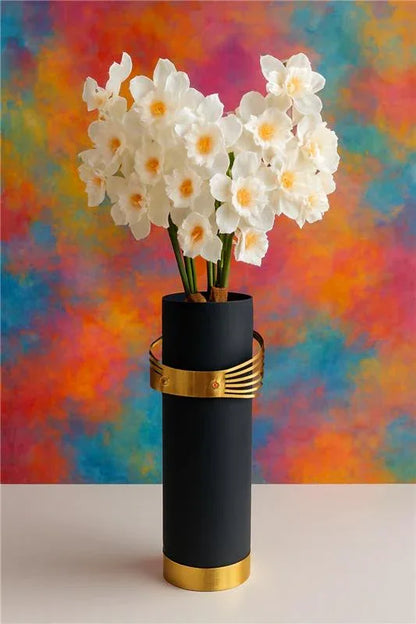 Matt Black Metal Vase 02 in Pakistan – Imported Metal Vase