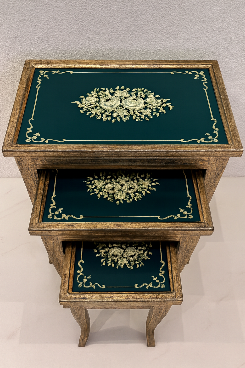 Oliver Nesting Table Set of 3 in Pakistan – Hand Painted