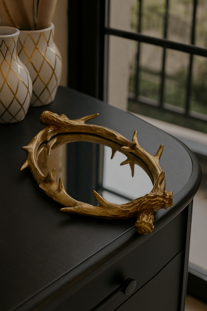 Tray 007 – Resin Tray with Gold Leafing in Pakistan