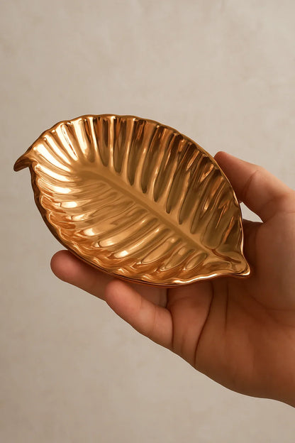 Trinket Tray 02 – Imported Gold Ceramic Jewelry & Décor Tray
