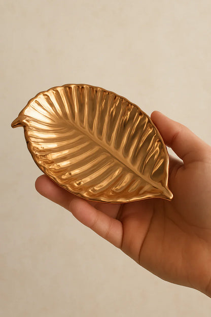 Trinket Tray 02 – Imported Gold Ceramic Jewelry & Décor Tray