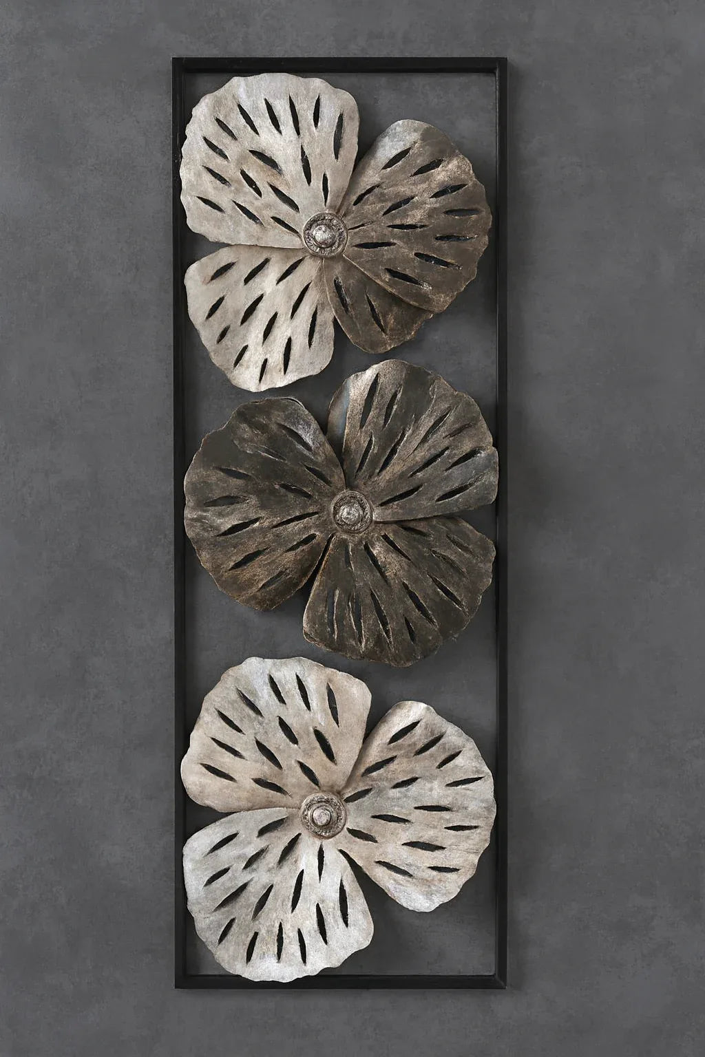 Wall Decor 38 in Pakistan – Gold Plated Metal Wall Art